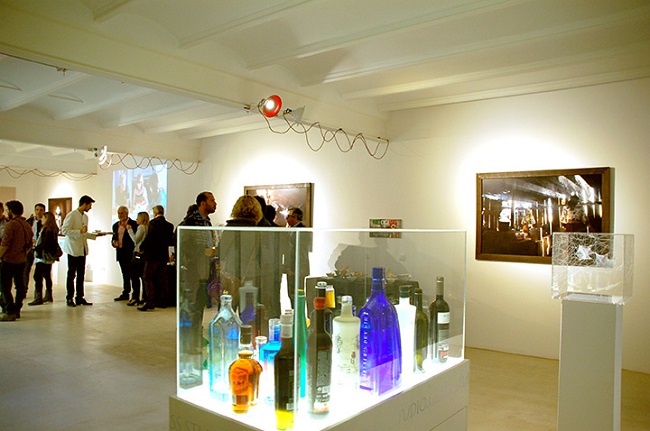 Se inaugura el showroom de botellas decoradas Studio Glass