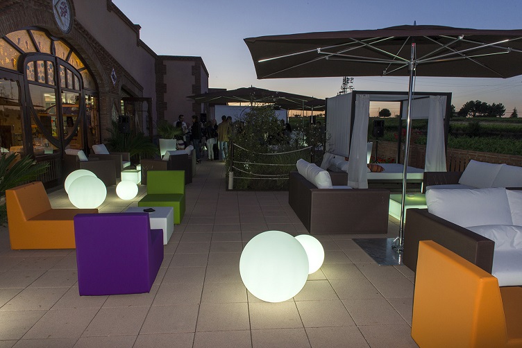 El restaurante Sumoll abre su terraza, en un entorno que inspira a disfrutar del verano.