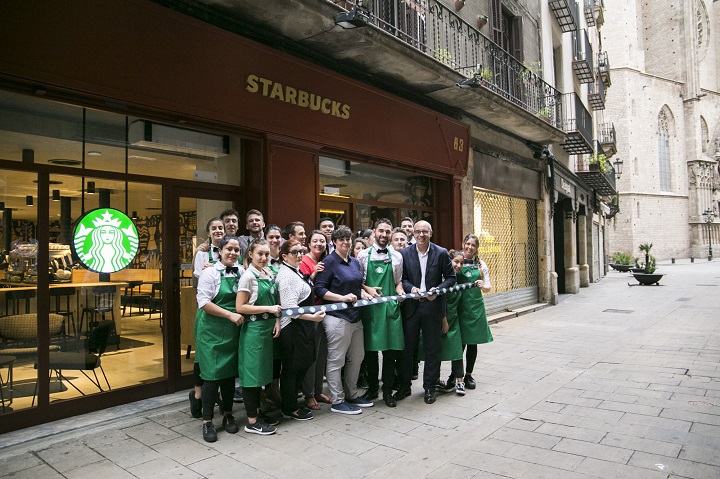 Starbucks abre sus puertas en el Born
